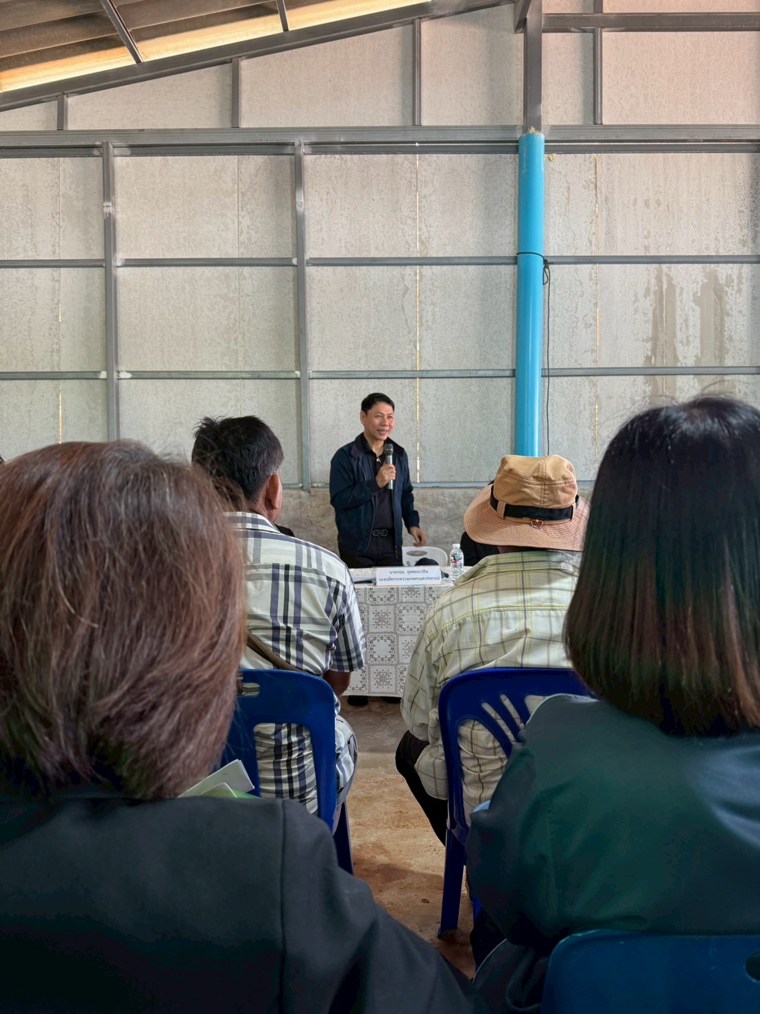 title - ส.ป.ก. จันทบุรี ร่วมลงพื้นที่ติดตาม นายกฤษ อุตตมะเวทิน รองปลัดกระทรวงเกษตรและสหกรณ์ และคณะ ในการติดตามคาดการณ์สถานการณ์เกลือทะเล และประชุมคณะกรรมการพัฒนาเกลือทะเลไทย และคณะทำงานภายใต้คณะกรรมการพัฒนาเกลือทะเลไทย 
